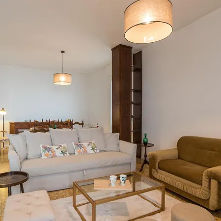 Guesthost - Bright & Scenic Flat 7km From Bellagio Апартаменты Чивенна