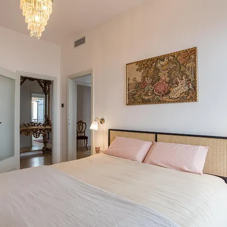 Guesthost - Bright & Scenic Flat 7km From Bellagio Апартаменты *