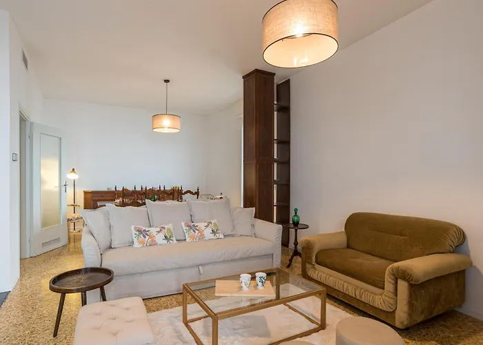 Guesthost - Bright & Scenic Flat 7km From Bellagio Apartment Civenna